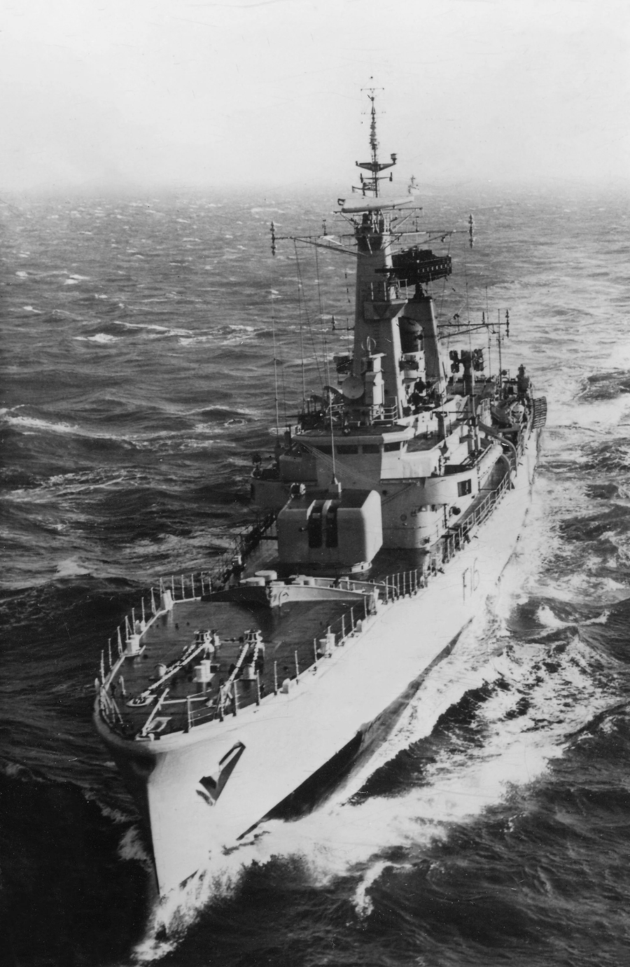 HMS Diomede (F16) at sea