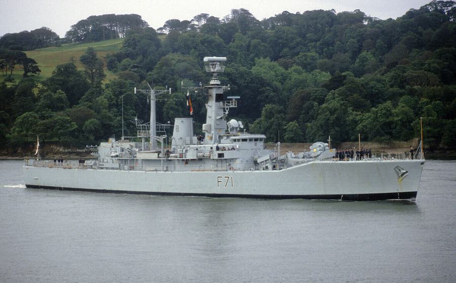 HMS Scylla (F71) passing Plymouth Sound